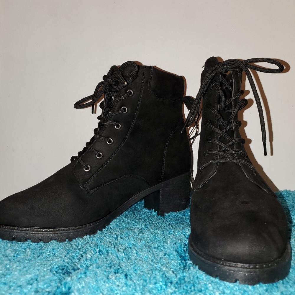 Charles Albert heeled